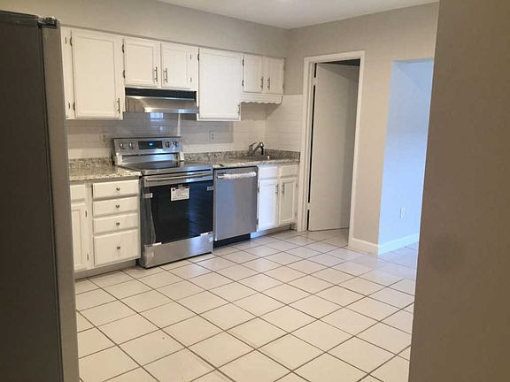 3rd image of 104 Walker Ave