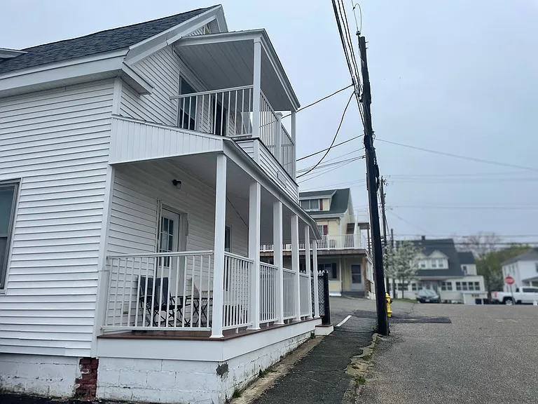 13 Bay Ave #C — Photo 13