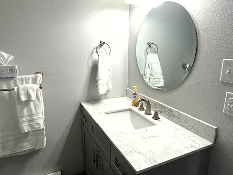 250 Cove Blvd #3 — Photo 15