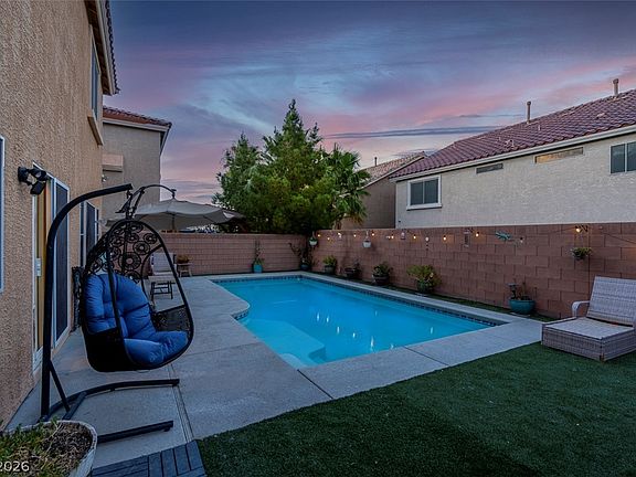 3rd image of 9726 Fox Estate St