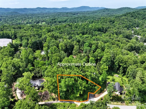6R Laurel Spring Ln, Hendersonville, NC 28739