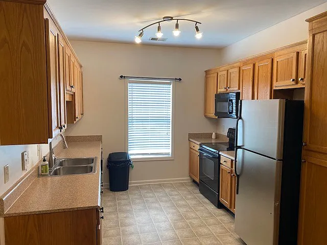 2759 Winterbrook Dr #E — Photo 5