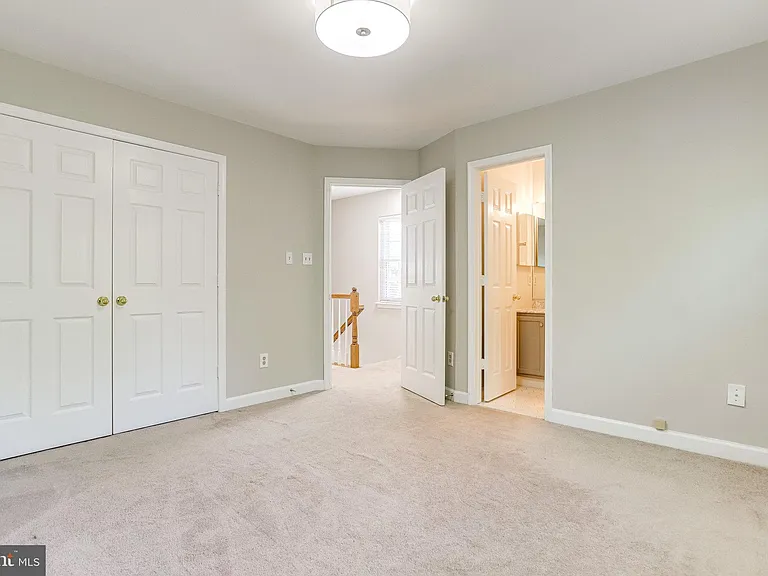 1706 S Edgewood St — Photo 42