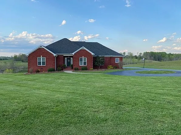 201 Water Crest Ln, Red Boiling Springs, TN 37150