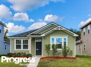 366 Vineyard Ln, Orange Park, FL 32073