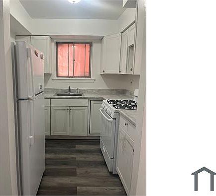 4th image of 1457 Arnow Ave #1