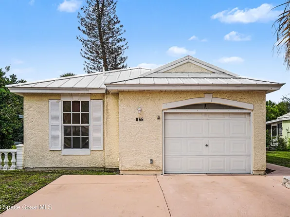 866 Wateroak Dr NE, Palm Bay, FL 32905