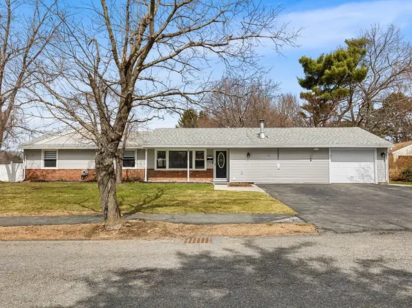 5 Butternut Ave, Peabody, MA 01960