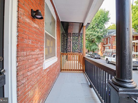 2nd image of 2152 Penn St