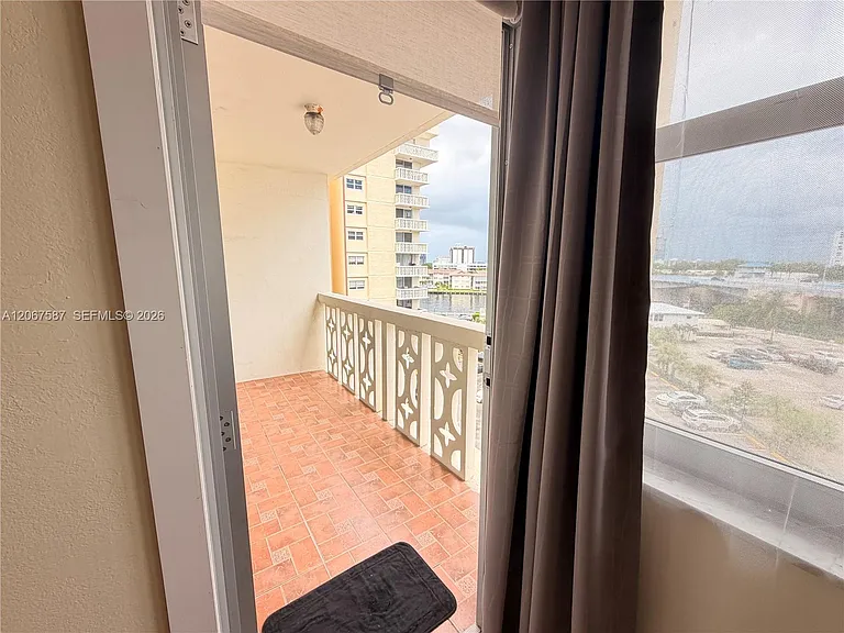 1825 S Ocean Dr #607 — Photo 9