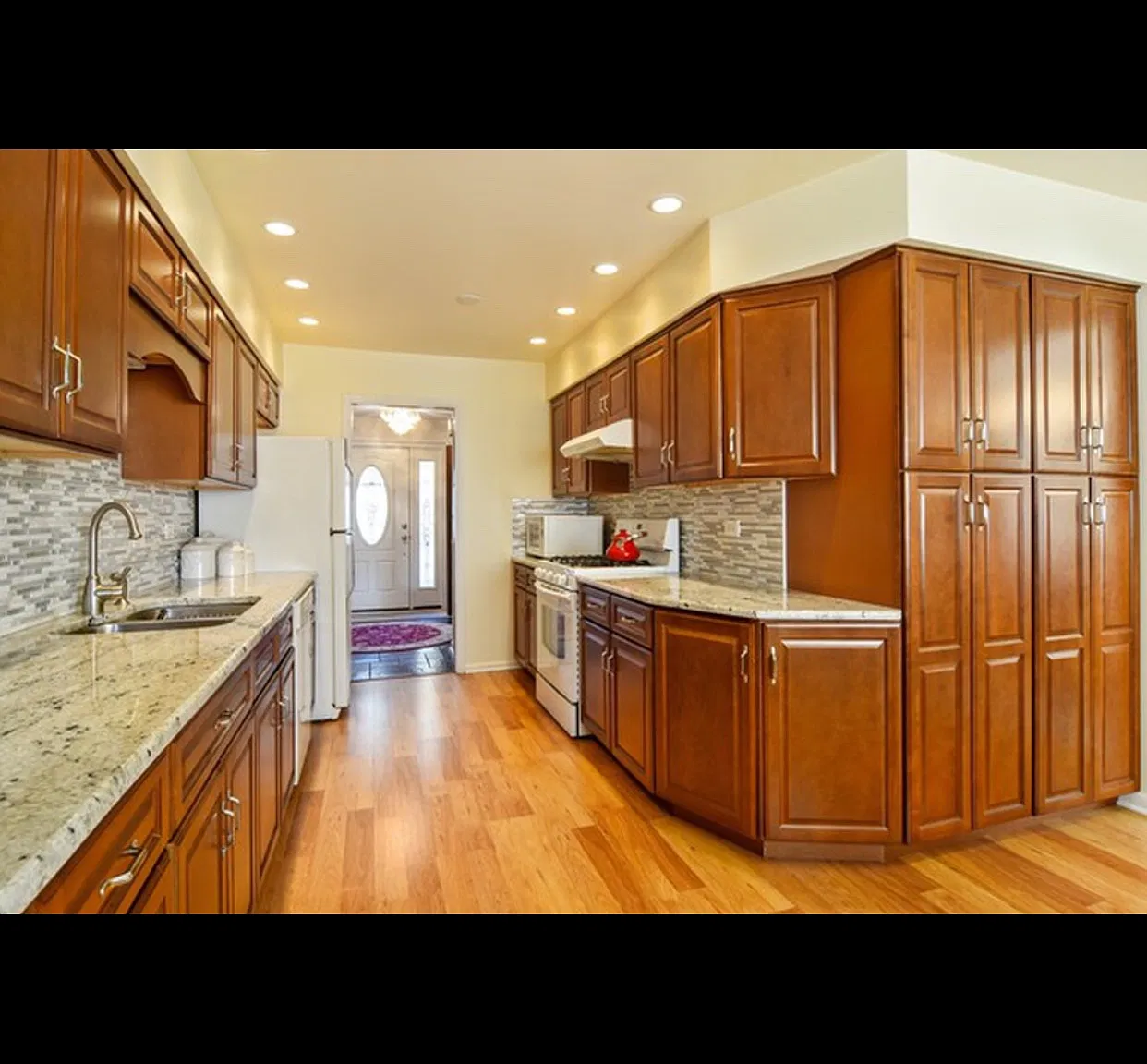 4 bed, 1761 sqft, $4,000 — Photo 3