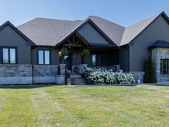 3rd image of 856 Lorraine Rd