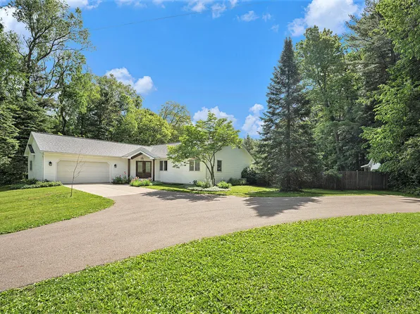 8856 N 42nd St, Augusta, MI 49012