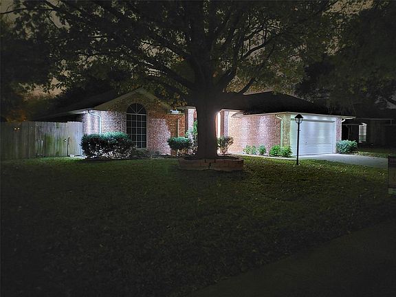 3rd image of 3714 Constitution Dr