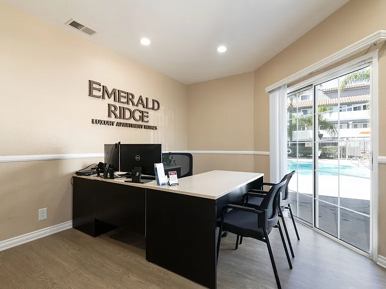 Emerald Ridge Apartments — Photo 25
