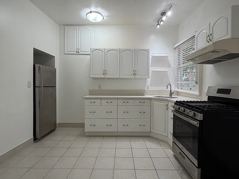 346 Corte Madera Ave #4 — Photo 6