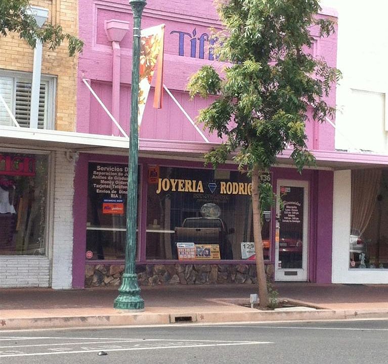 2nd image of 136 E Honolulu St
