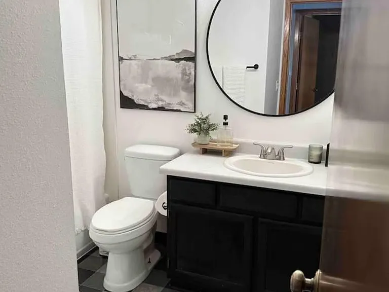 Unit Photo