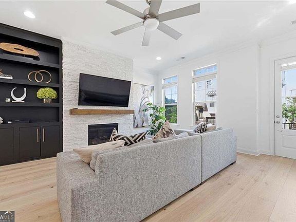 2nd image of 3554 Parkside Way