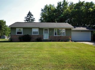 627 N Cedar Rd, Mason, MI 48854