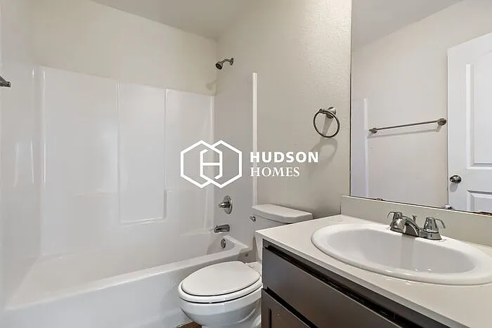 1208 Williams Ave — Photo 11