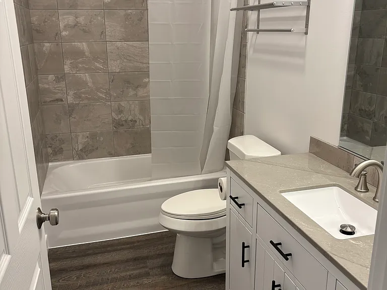110 Grant St — Photo 3