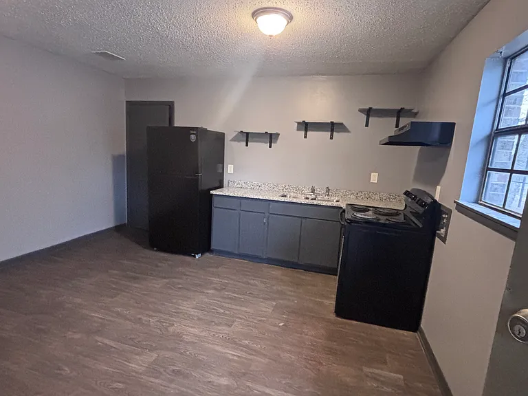 2416 31st Street Ensley W #C — Photo 2
