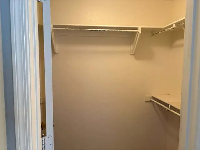 3 bed, 1304 sqft, $2,000 — Photo 4