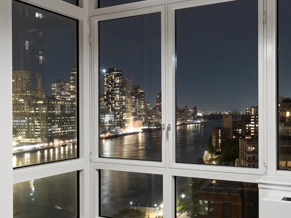 415 Main Street image 3 of 28