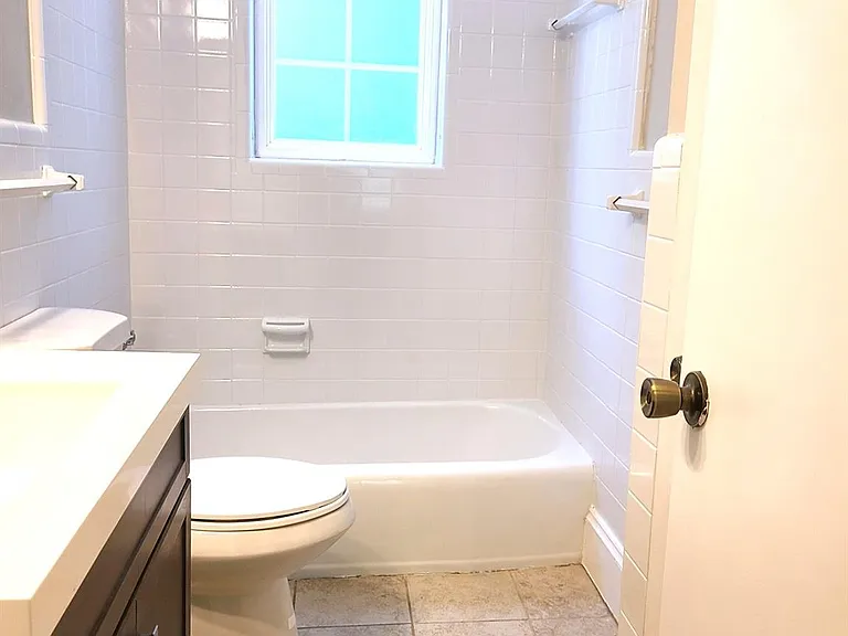1425 Academy St — Photo 10