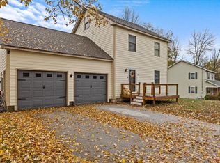 83 Lower Newton St, South Burlington, VT 05478