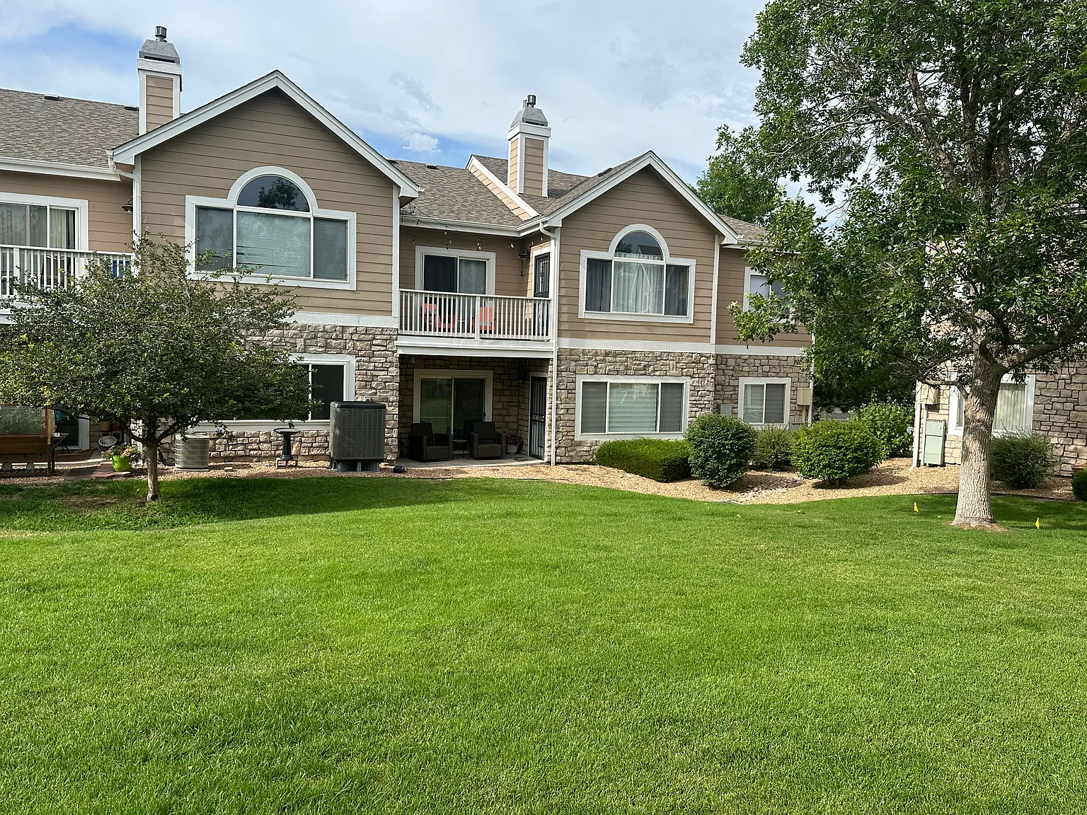 3 bed, 1492 sqft, $3,895 — Photo 3