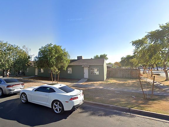 3rd image of 105 E Vaughn Ave APT 4