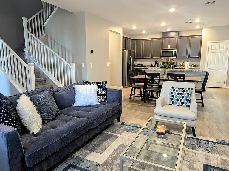 486 Mahogany Ridge St — Photo 10
