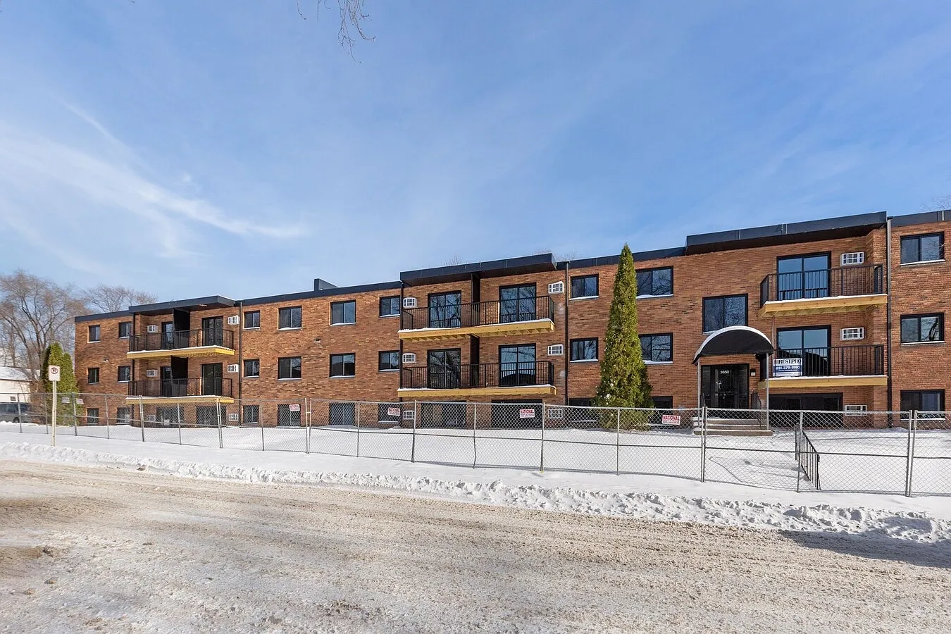 Marion Apartments — Photo 1