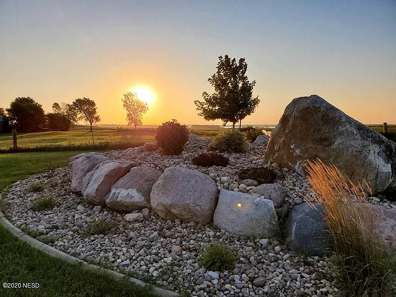 2nd image of 2021 W Boulder Ridge Dr