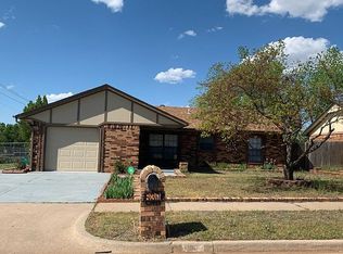 837 W Perry Dr, Mustang, OK 73064