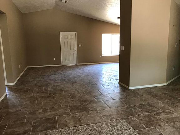 3rd image of 1604 Clifford Ct