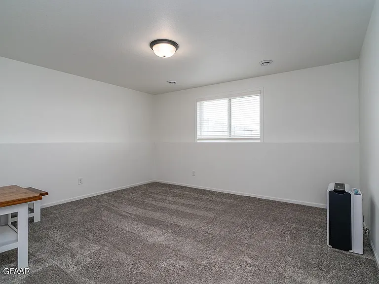 921 David Dr — Photo 16