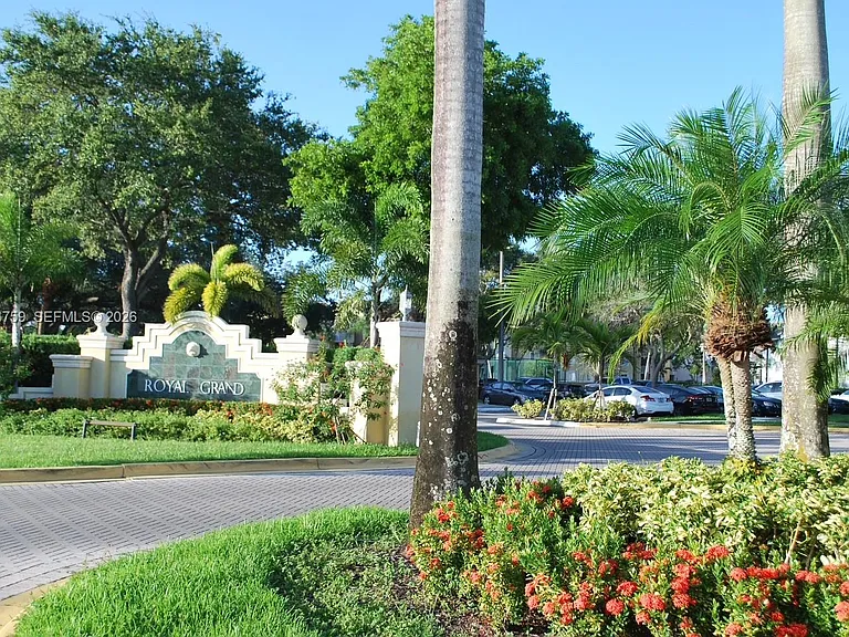 2640 S University Dr #118 — Photo 41