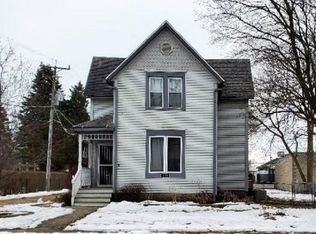 114 E 3rd St, Byron, IL 61010