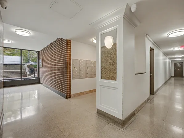 190 Cozine Avenue image 3 of 26