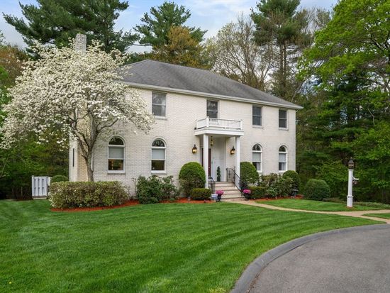 9 Corbett Dr, Burlington, MA 01803