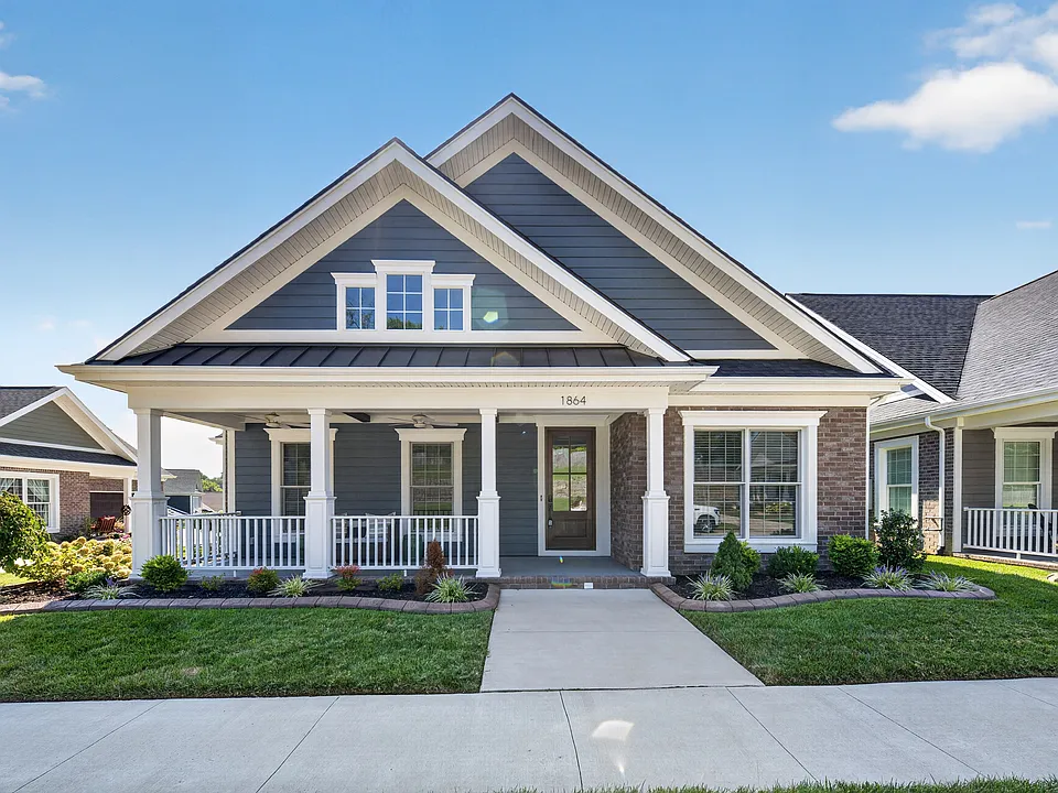 1864 Celebration Cir