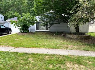 5831 Big Pine Dr, Ypsilanti, MI