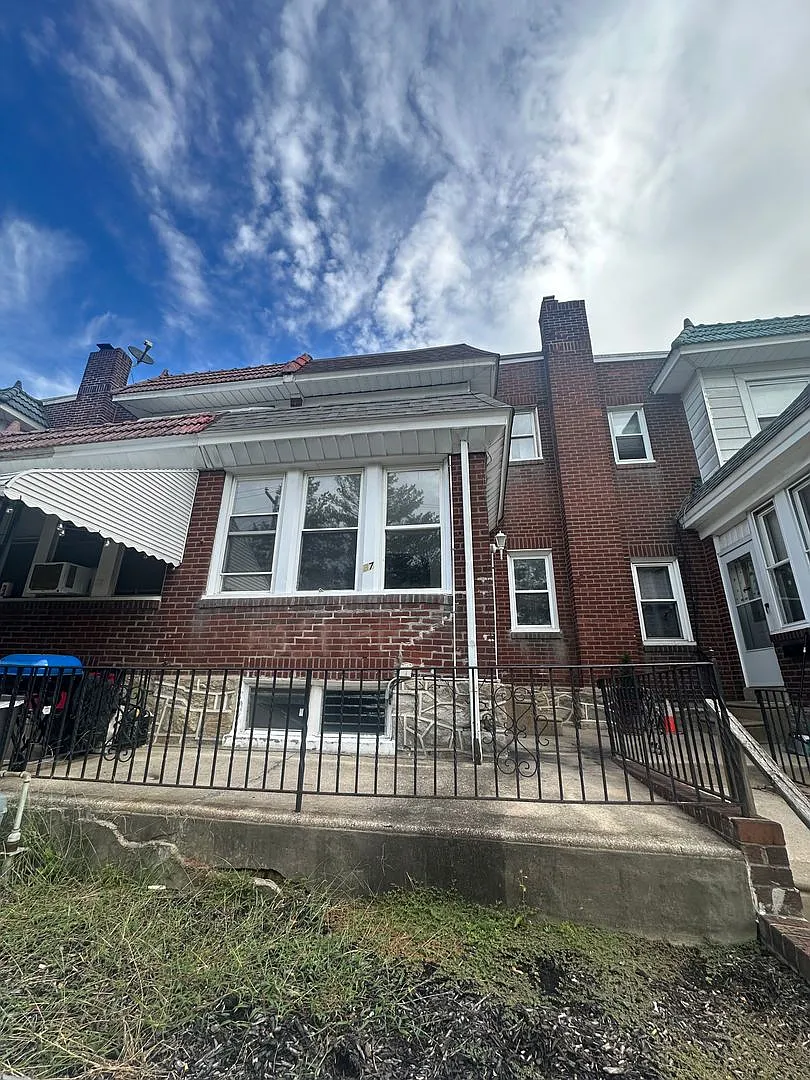 3 Bed/1 Bath in Sharon Hill — Photo 1