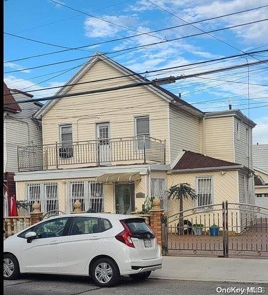 1st image of 109-39 Centreville Street