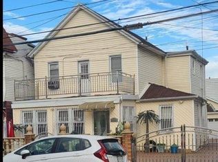 10939 Centreville St, Ozone Park, NY 11417