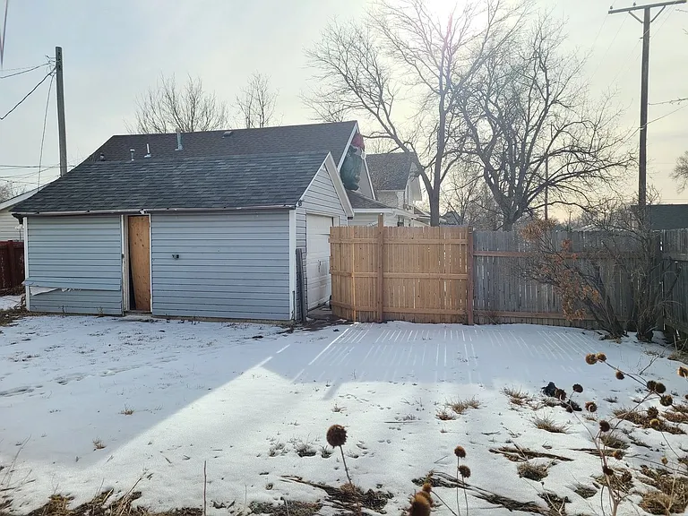 431 Elm St — Photo 8