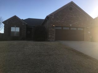 14 Oak Tree Cir, Conway, AR 72032